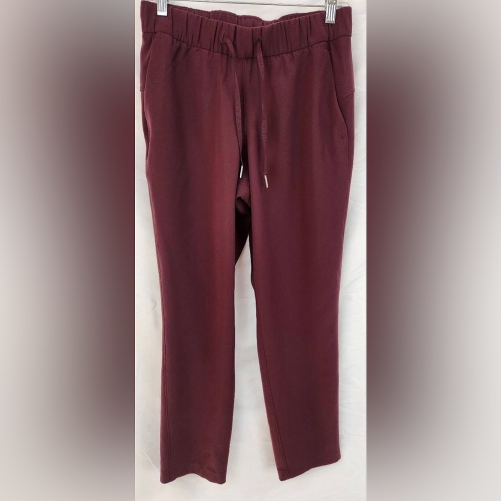 Lululemon pants on the fly